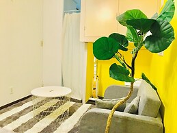 Local Nishijin Apartment