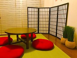 Local Nishijin Apartment