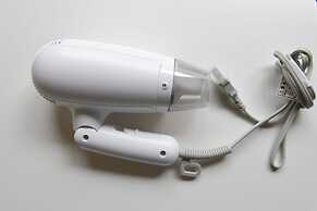 Local Nishijin Apartment