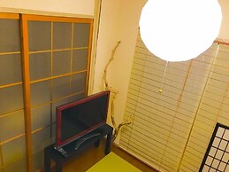 Local Nishijin Apartment