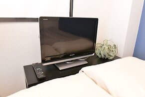 Local Nishijin Apartment