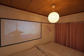 Local Nishijin Apartment