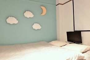 Local Nishijin Apartment