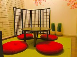 Local Nishijin Apartment