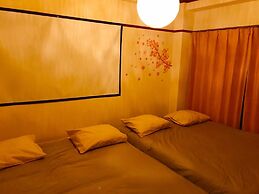 Local Nishijin Apartment