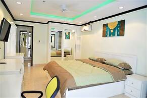 Sleek 1 bed Condo Jomtien