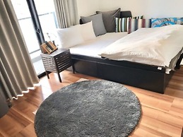 Local Hakata Apartment