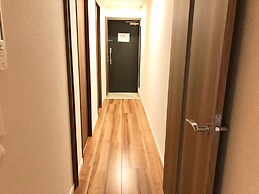 Local Hakata Apartment
