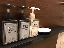 Local Hakata Apartment