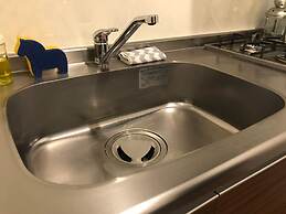 Local Hakata Apartment