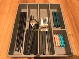 Local Hakata Apartment