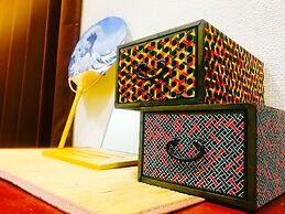 Local Nakasu Apartment