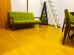 Local Nakasu Apartment