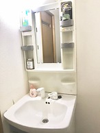 Local Nakasu Apartment