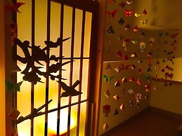 Local Nakasu Apartment