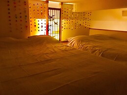 Local Nakasu Apartment