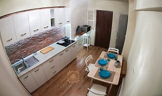 Feeling Home Apartments