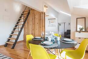 Sunny Studio in City Center