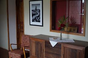 Lovasoa CCCC - Hostel