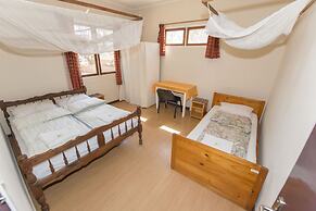 Lovasoa CCCC - Hostel