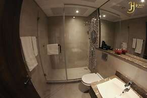 The Jewel Hotel