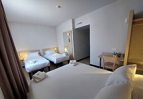 B&B HOTEL Troyes Magasins d'usine