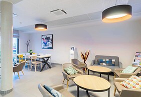 B&B HOTEL Troyes Magasins d'usine