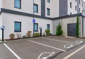 B&B HOTEL Troyes Magasins d'usine