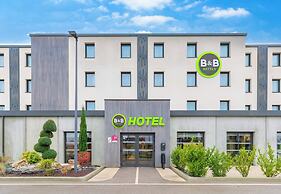 B&B HOTEL Troyes Magasins d'usine
