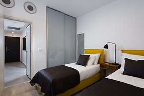 Contemporary & Texture-Rich Hideaway