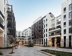 Contemporary & Texture-Rich Hideaway