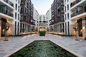 Contemporary & Texture-Rich Hideaway