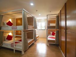 Super OYO 832 The Teepee Place Hostel & Residence Inn