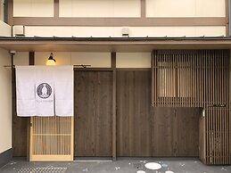 RESI STAY Villa Silktree