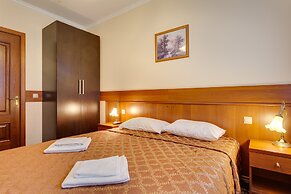 Orekhovo Dom u parka