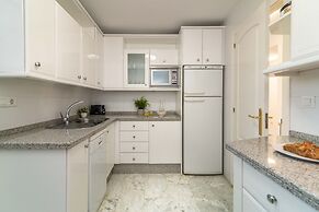 Whispering Palms Apartment