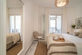 Whispering Palms Apartment