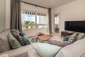 Whispering Palms Apartment