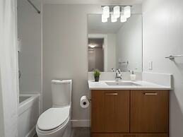 Sterling Suites - Yaletown