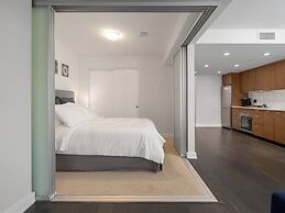 Sterling Suites - Yaletown