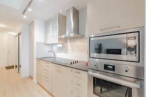 Sterling Suites - Financial District