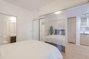 Sterling Suites - Financial District