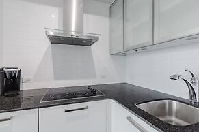 Sterling Suites - Financial District