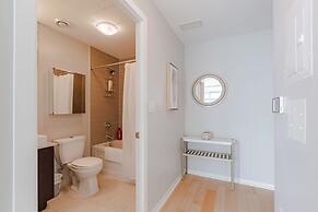 Sterling Suites - Financial District