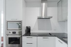 Sterling Suites - Financial District