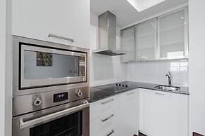 Sterling Suites - Financial District