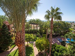 Chic Oasis on the Coast