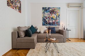 GM Apartment Bolshaya Dmitrovka 21-7