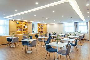 Holiday Inn Express Urumqi Station by IHG