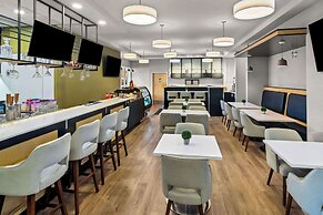 Park Inn by Radisson, Kelowna